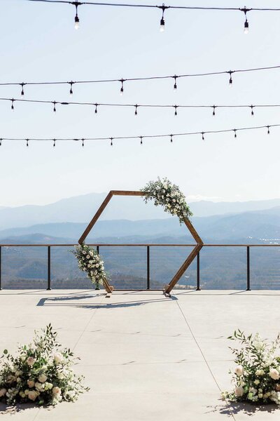 Outdoor Mountain Wedding Ceremony Alter Ideas