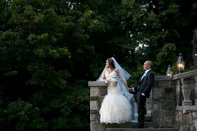 New York Wedding Photographer.  Oheka Castle Long Island.