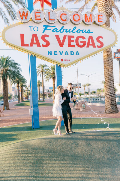 Emma and Colby Las Vegas Elopement-93