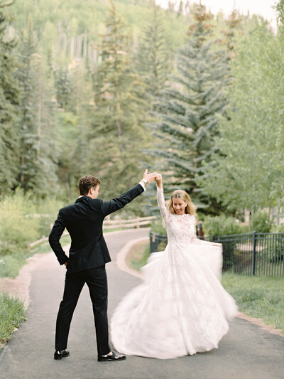 Brooke___Christian._Vail_Square_Arrabelle_Wedding_by_Alp___Isle_with_Calluna_Events._Portraits-89
