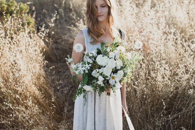 SUMMER IN THE FIELDS STYLED SHOOT