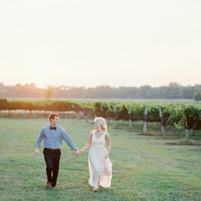 nashville-tennessee-arrington-vineyard-engagement-session-destination-wedding-photographer-music-city-featured-magnolia-rouge-jcew-melanie-gabrielle-photography-22