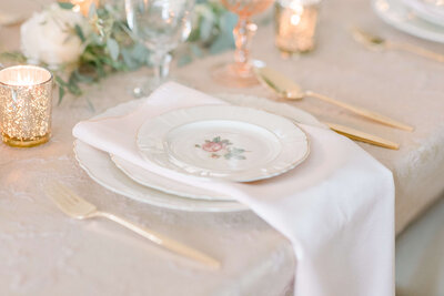 Wedding tablescape at Tupper Manor