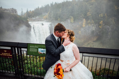 Salish Lodge is a wedding venue in the Seattle area, Washington area photographed by Seattle Wedding Photographer, Rebecca Anne Photography.