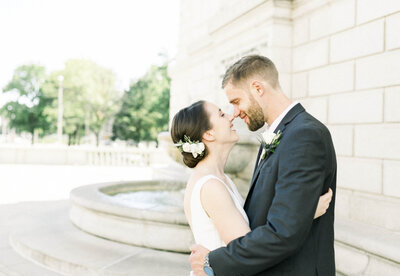 St. Louis newlywed couple photographed by Tracy Parrett Photography