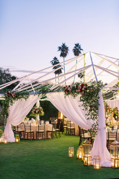 romantic-tent-at-paradise-valley-country-club-wedding