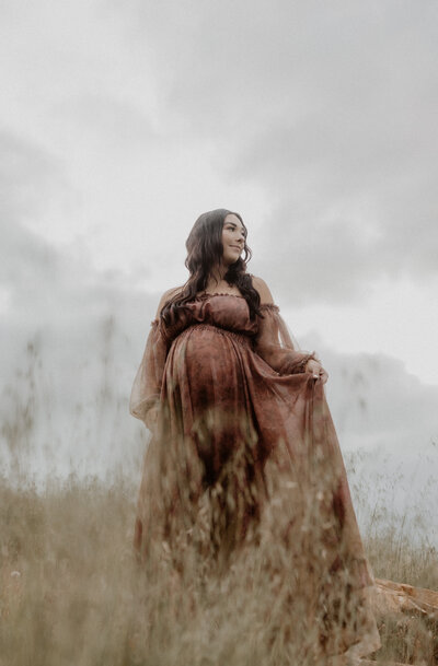 outdoor maternity photography session 