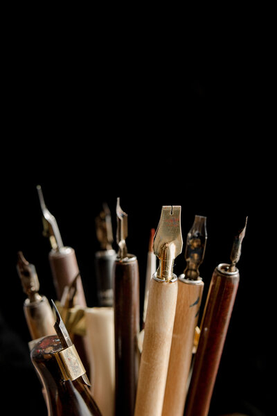Calligraphy pens