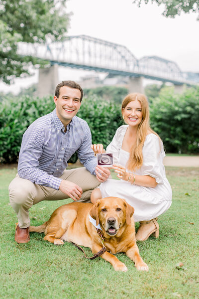 baby gender reveal in Coolidge Park, Chattanooga, TN