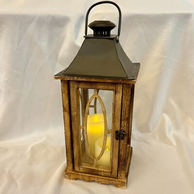 decor table candles at barnwood events in madison, winconsin.
