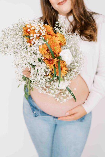 Studio maternity session at Studio Evermore