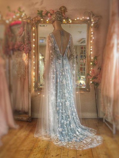 HelloMoon-celestial-wedding-dress-JoanneFlemingDesign (1)_WEB