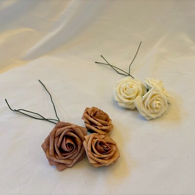 decor table florals at barnwood events in madison, winconsin.