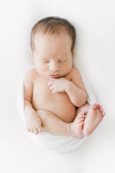 Luxury newborn photographer in Bentonville AR