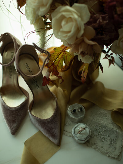 pink velvet shoes and fall bouquet