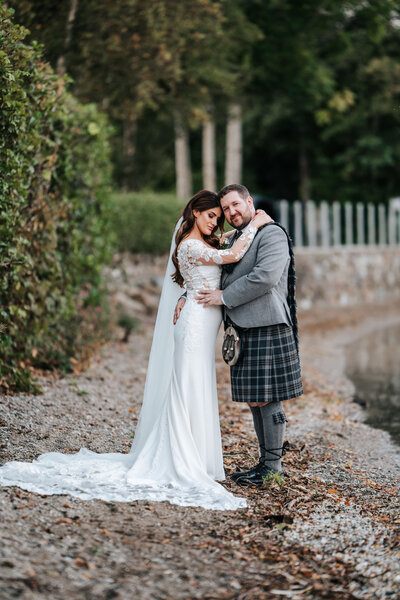 Natural, relaxed wedding photography in Glasgow