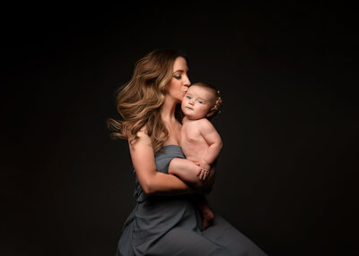 Maternity Session at Botanical garden in Birmingham Alabama