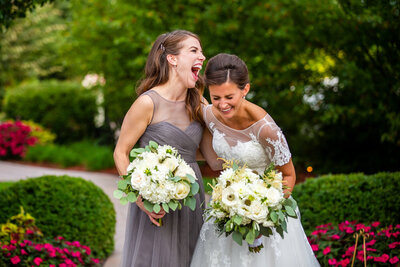 sister-maid-of-honor-photo