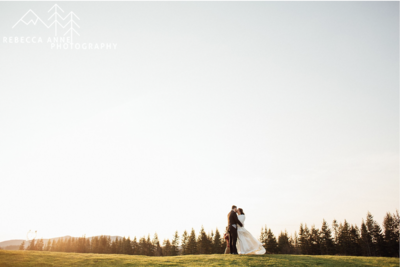 The Club at Snoqualmie Ridge is a wedding venue in the Seattle area, Washington area photographed by Seattle Wedding Photographer, Rebecca Anne Photography.