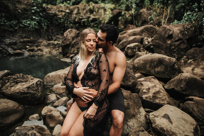 Maternity_Waterfall_Photos_Maui