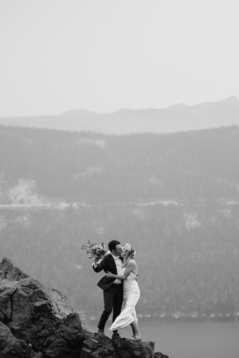 lake-tahoe-wedding-photographerSydneyandSam2020-550