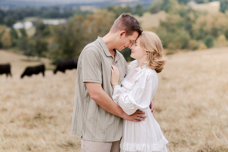 dreamy-picnic-engagement-session-in-delaplane-virginia-00025