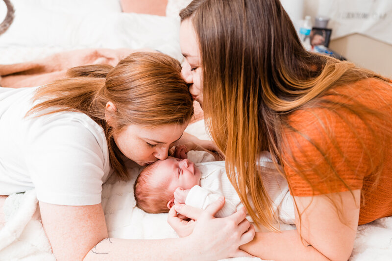 Gabby Darling Photography Family and Maternity gallery new born in home session