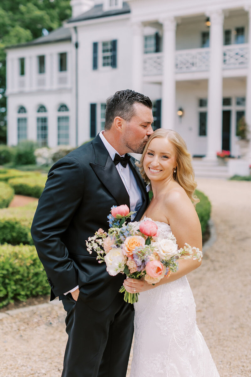 Robert & Mimi Wedding Preview-34