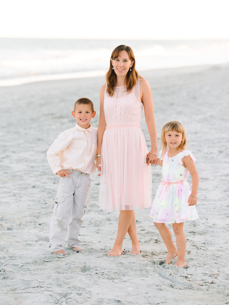 8 Most Beautiful Outfit Ideas For Family Beach Pictures By Top Myrtle