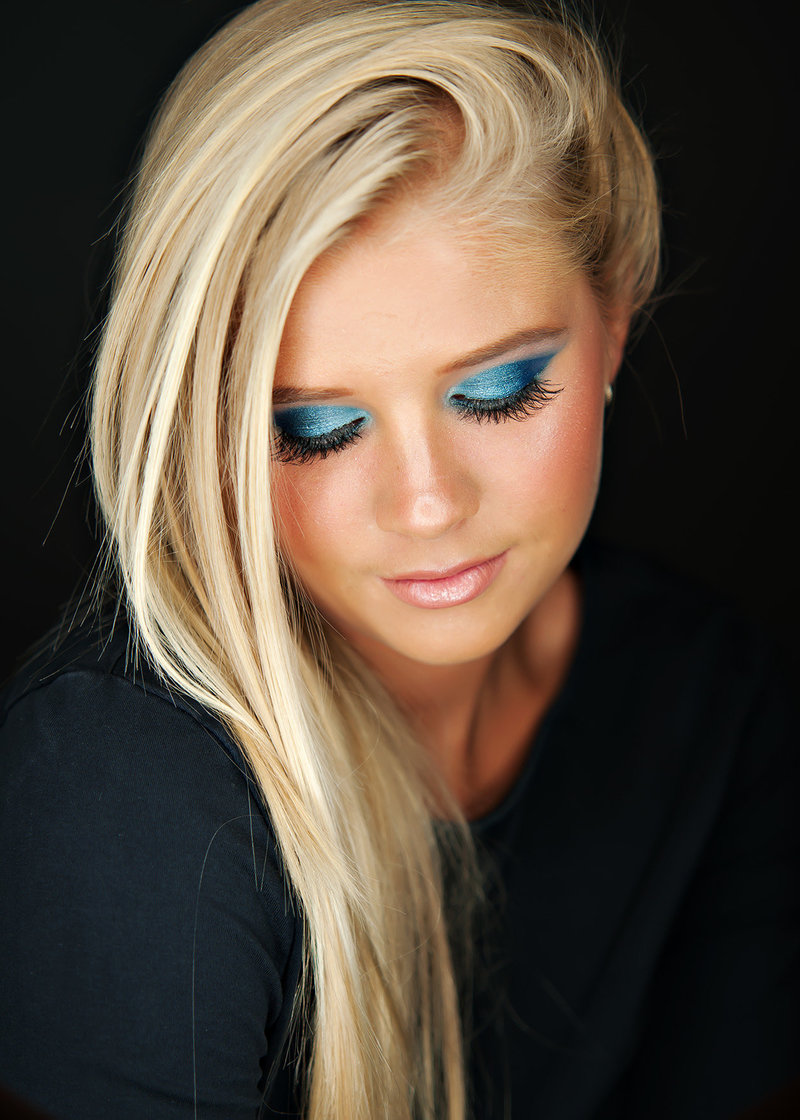 lansing michigan studio senior picture photographer with bold and beautiful makeup