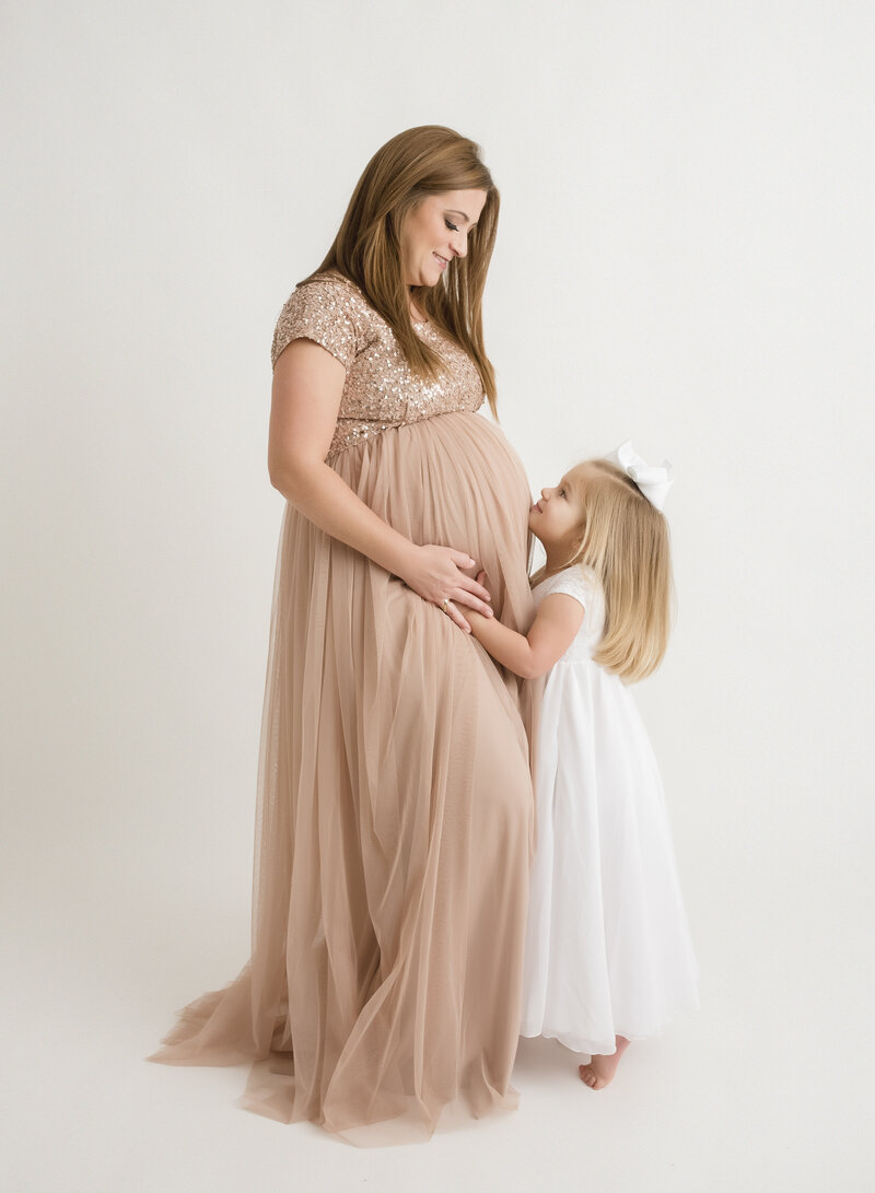 Kati Gilbreath maternity 2019 06