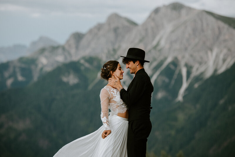 innsbruck mountaintop elopement  - Shawna Rae wedding and elopement photographer