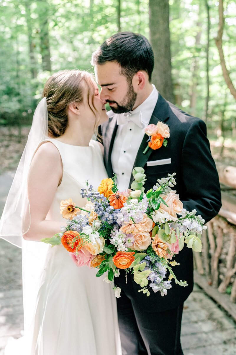 vibrant-catholic-wedding-in-reston-virginia-00037