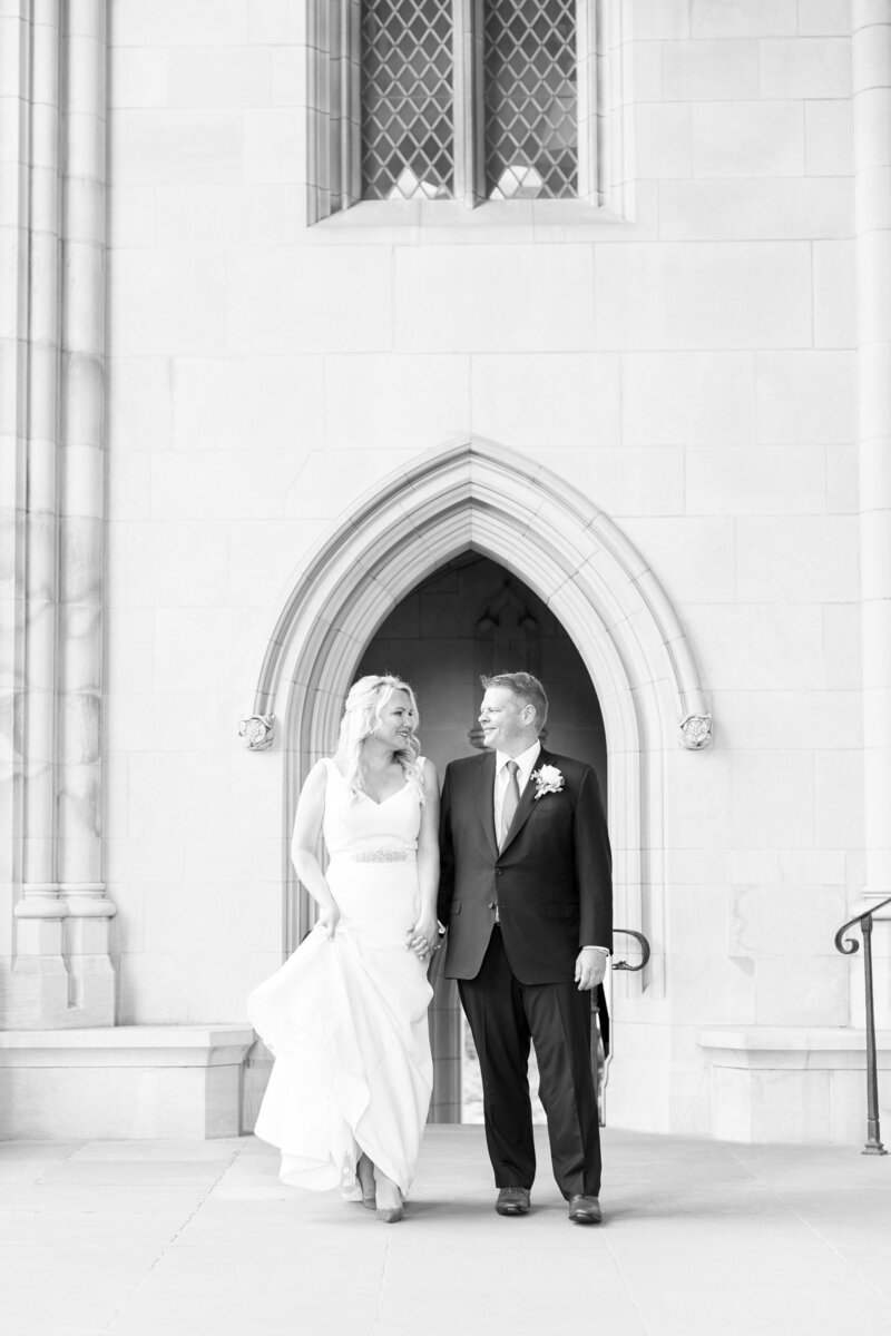 Brianna + Robert  Taylor Rose Photography  Savannah Wedding Photographer  Sneak Previews-58