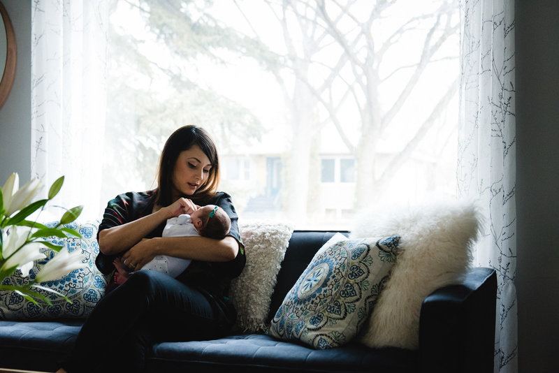 In-home newborn photography Edmonton-9