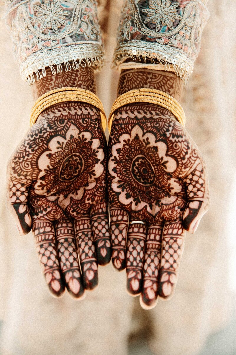 Indian-Wedding-Mehndi-on-Hands