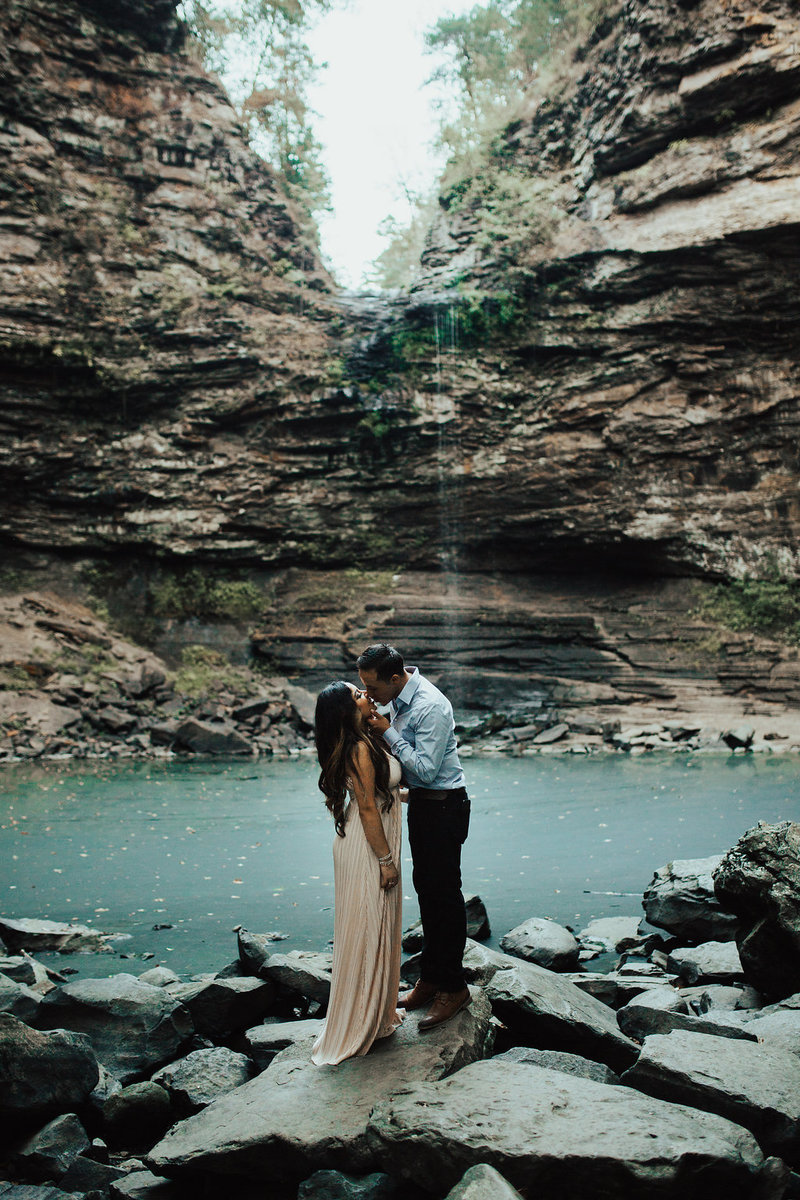 elvia-and-ivan-petit-jean-state-park-adventerous-engagement-session-16