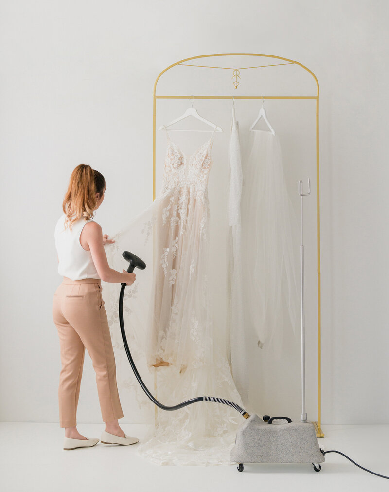 wedding stylist and wedding creative director kaylyn leighton styles a bridal suite behind the scenes