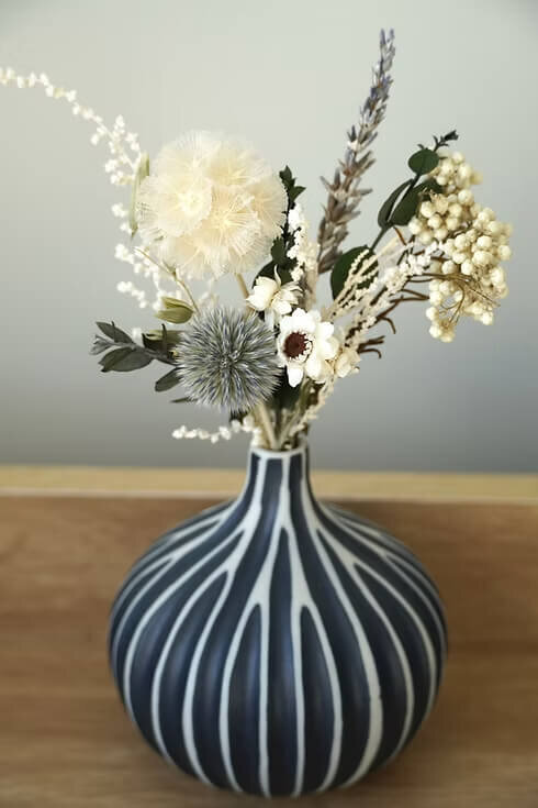 White Scabiosa Sprig Vase Set (1)