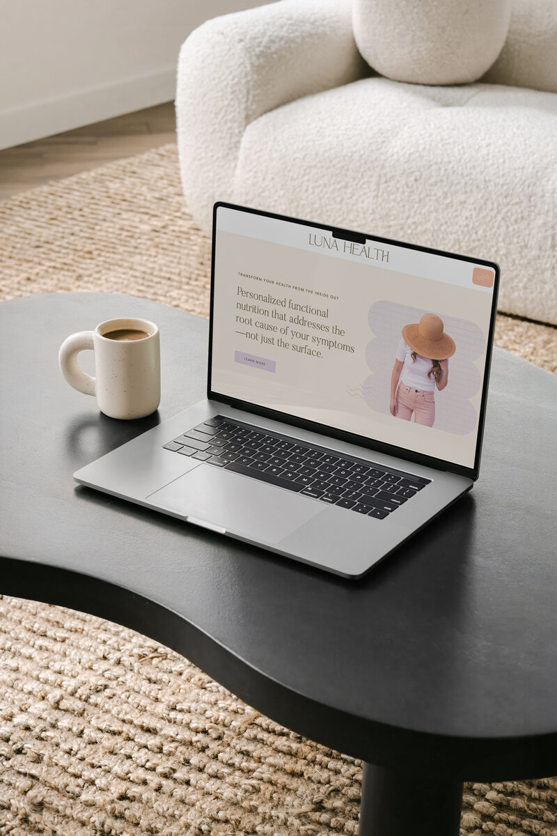 Luna Health Laptop1