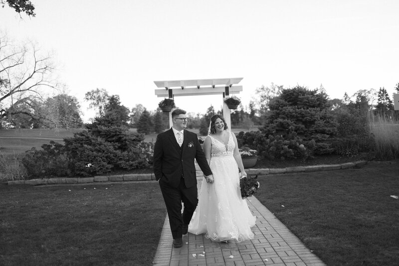Welcome to Sol Luna Photography, your West Michigan Wedding Photographer. Discover our elegant wedding photography services, designed to capture timeless moments with elegance and artistry. Let us bring your vision to life.