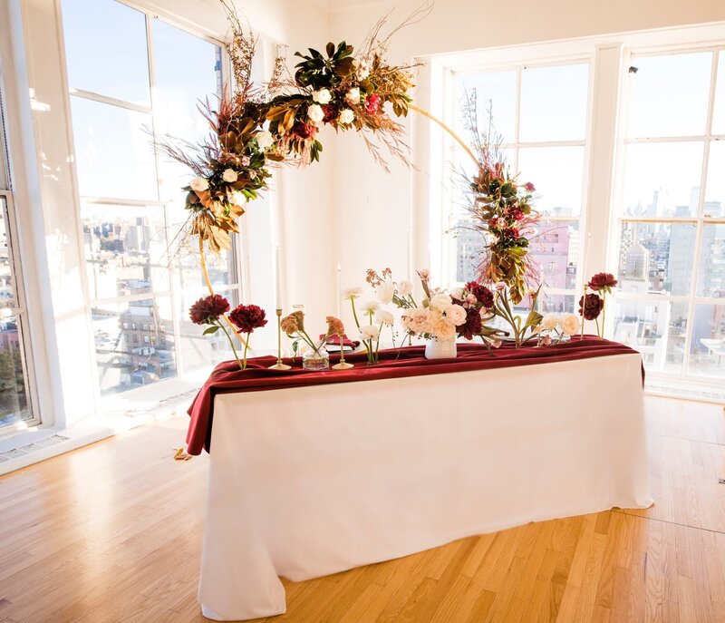 Loved this gorgeous fall meets winter sweetheart table for our amazing couple for this styled shoot