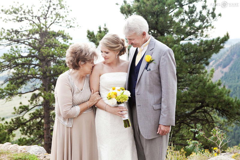 Family photos at a summer wedding outdoors at Boulder's Sunrise Amphitheatre
