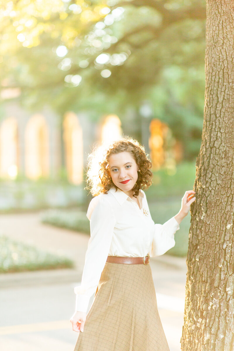 Sarah Claire is a High End Wedding and Portrait Photographer on the East Coast and Based in Greenville, South Carolina.