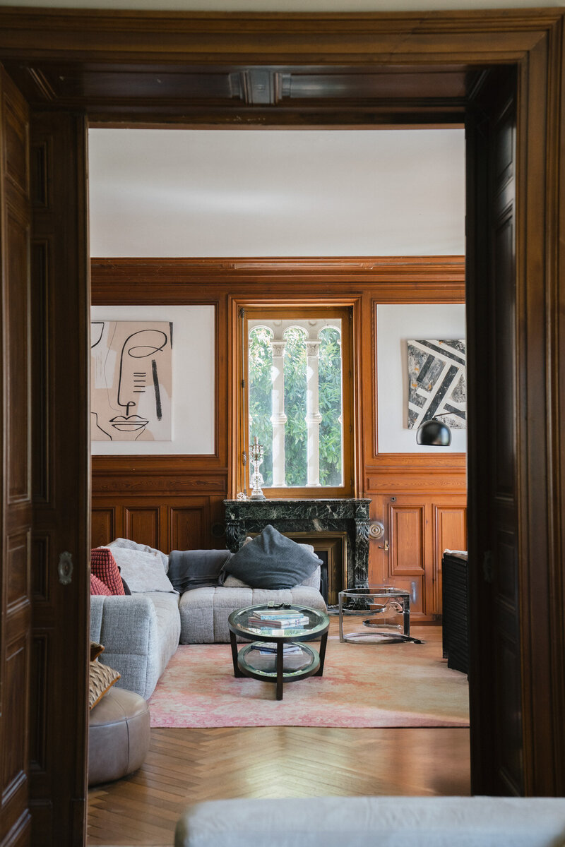 The grand salon at Chateau Charente.