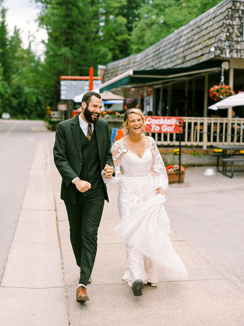 James & Abby Portraits_324