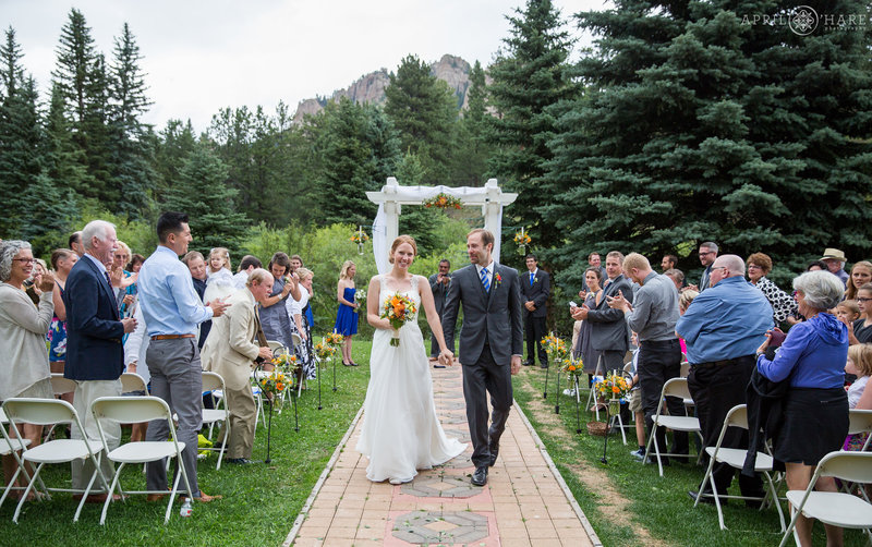 Outdoor Colorado Mountain Wedding in a Meadow near Staunton State Park