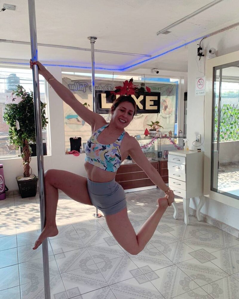 Pole Cherry studio in Puerto Escondido offering pole dance and twerking classes that combine acrobatics, fitness, and fun calorie-burning movement.
