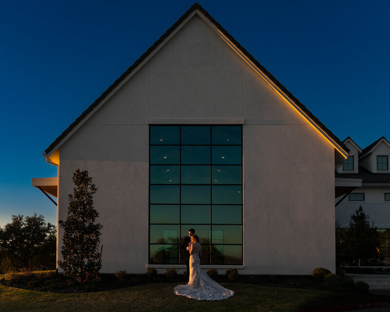 Elevate your wedding day memories with The Arlo Wedding Photographer. We specialize in crafting timeless moments that tell your unique love story. Contact us today to turn your special day into cherished memories