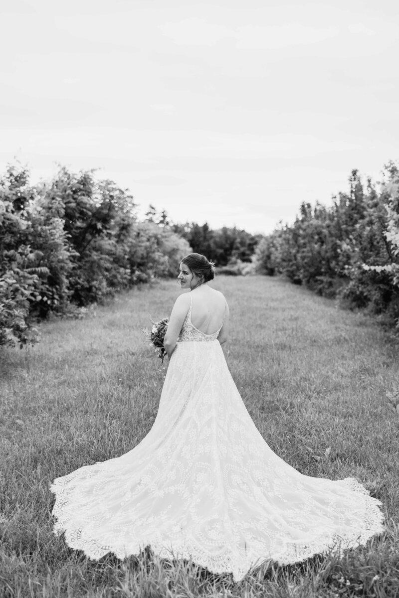 alysons orchard walpole new hampshire bridal portraits